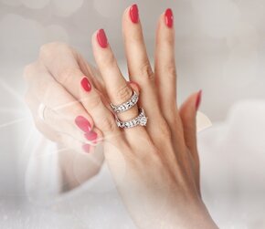 Verlobungsringe aus Sterling Silber als moderne Alternative zu Gold und Platin