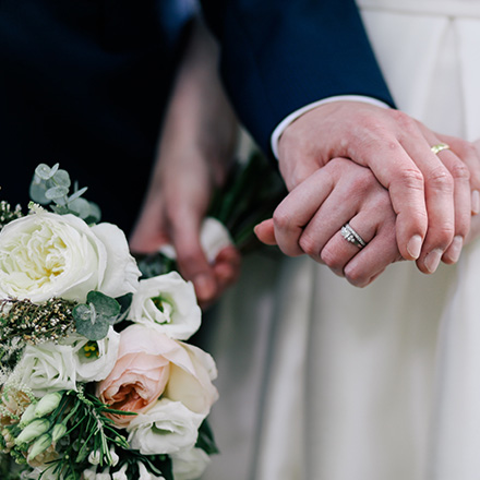 wedding rings from regensburg at marriage ceremony