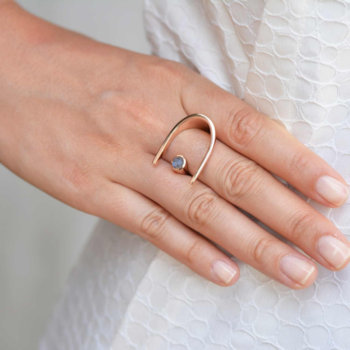 NEOLA Lunaria Ring