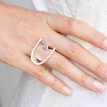 NEOLA Lunaria Ring